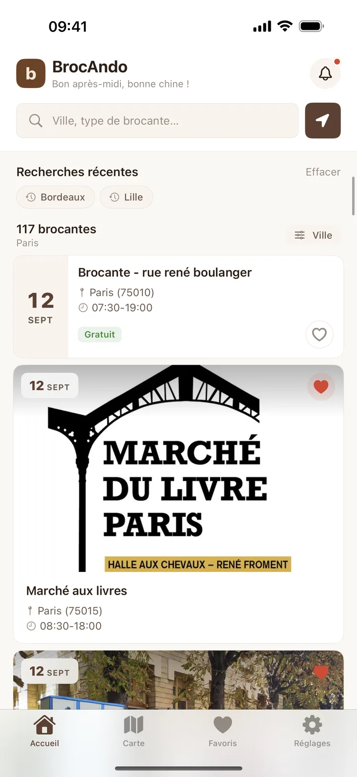 Accueil de l'app Brocando : 117 brocantes à Paris, avec la date, le lieu, les horaires et les favoris.